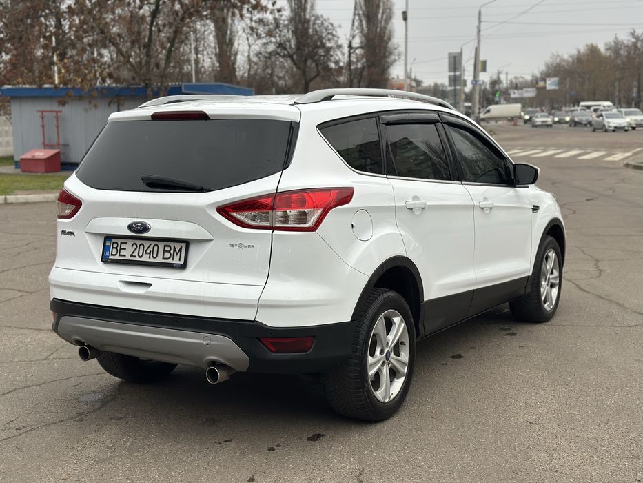 Продам официальный FORD KUGA
