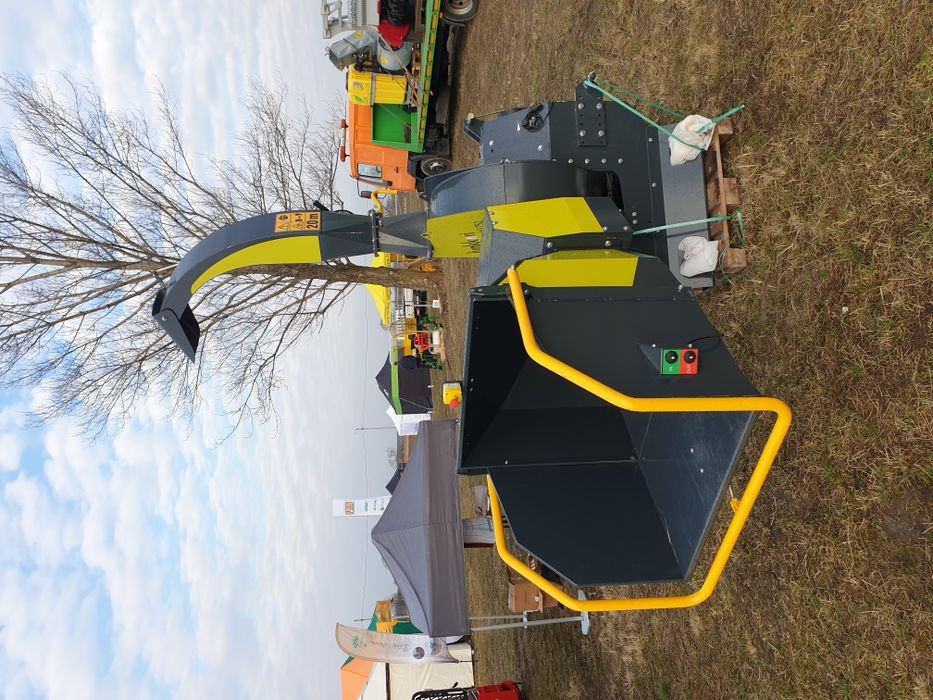 Rębak Junkkari HJ250GT Podajnik hydrauliczny