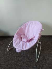 Różowy fotelik bujany dla dziecka