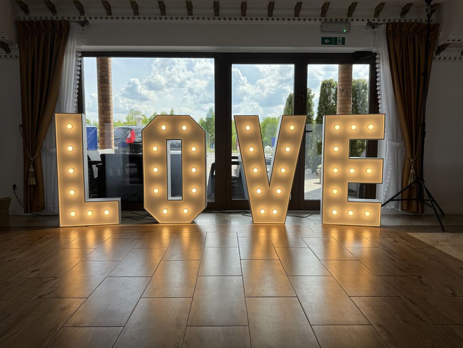 Fotobudka, Fotolustro, Napis LOVE LED 120cm na wynajem Wesoła Budka