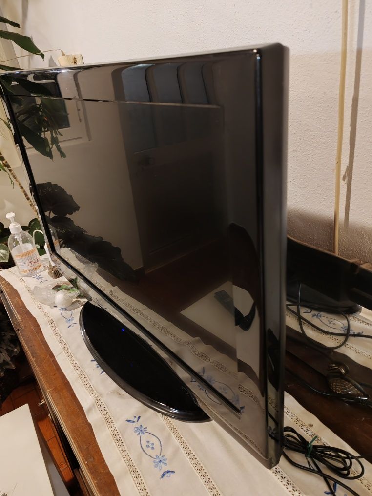 TV Electronia 32