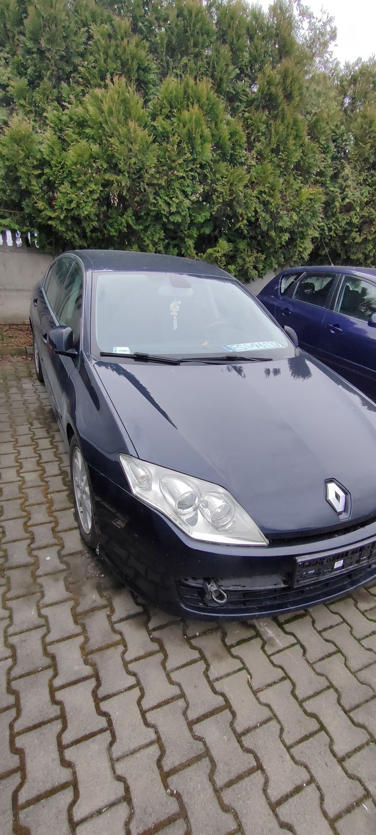 Sprzedam Renault Laguna3 uszkodzona