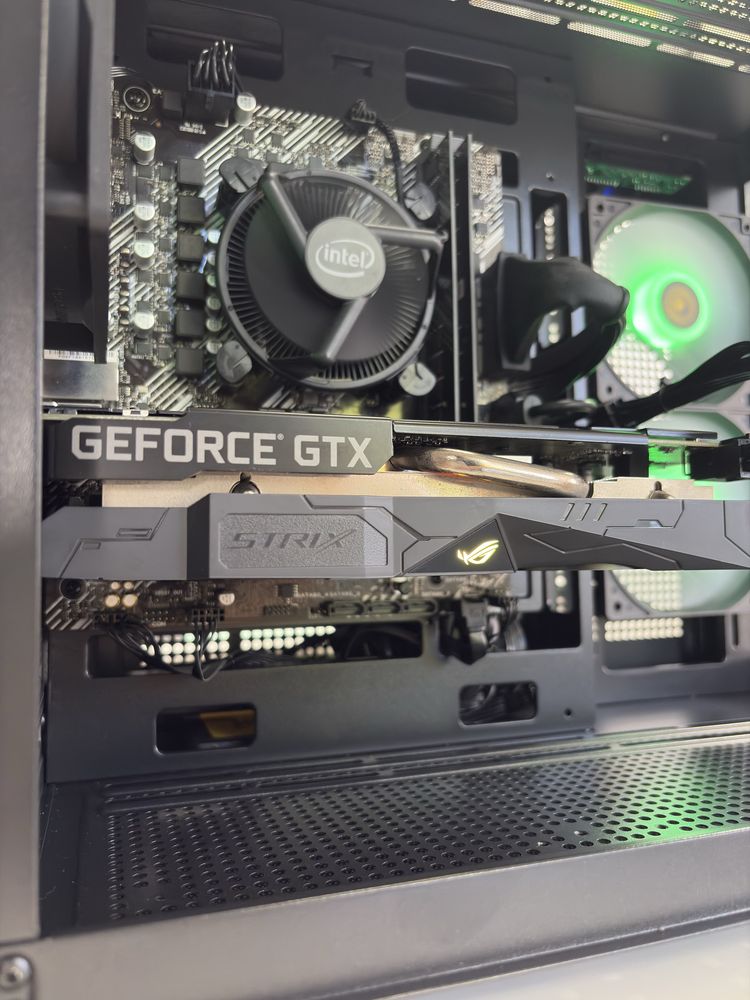 PC gaming Intel i5 10400F, GTX 1660Super 6GB, 16GB RAM, 240GB SSD