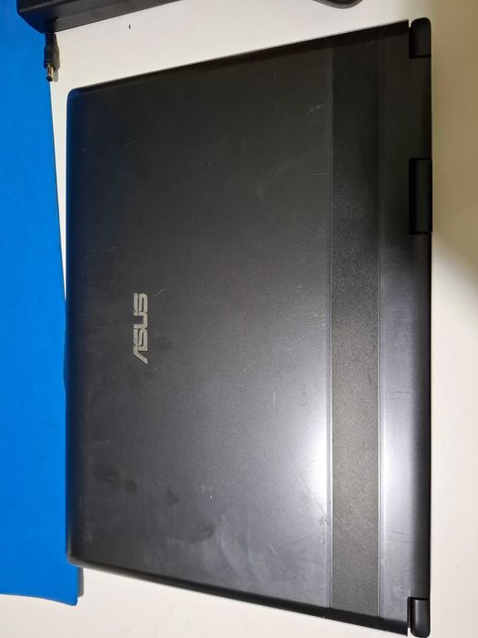 Asus F5 Intel 2Gbram Windows 7 WebCam 160GB RF187