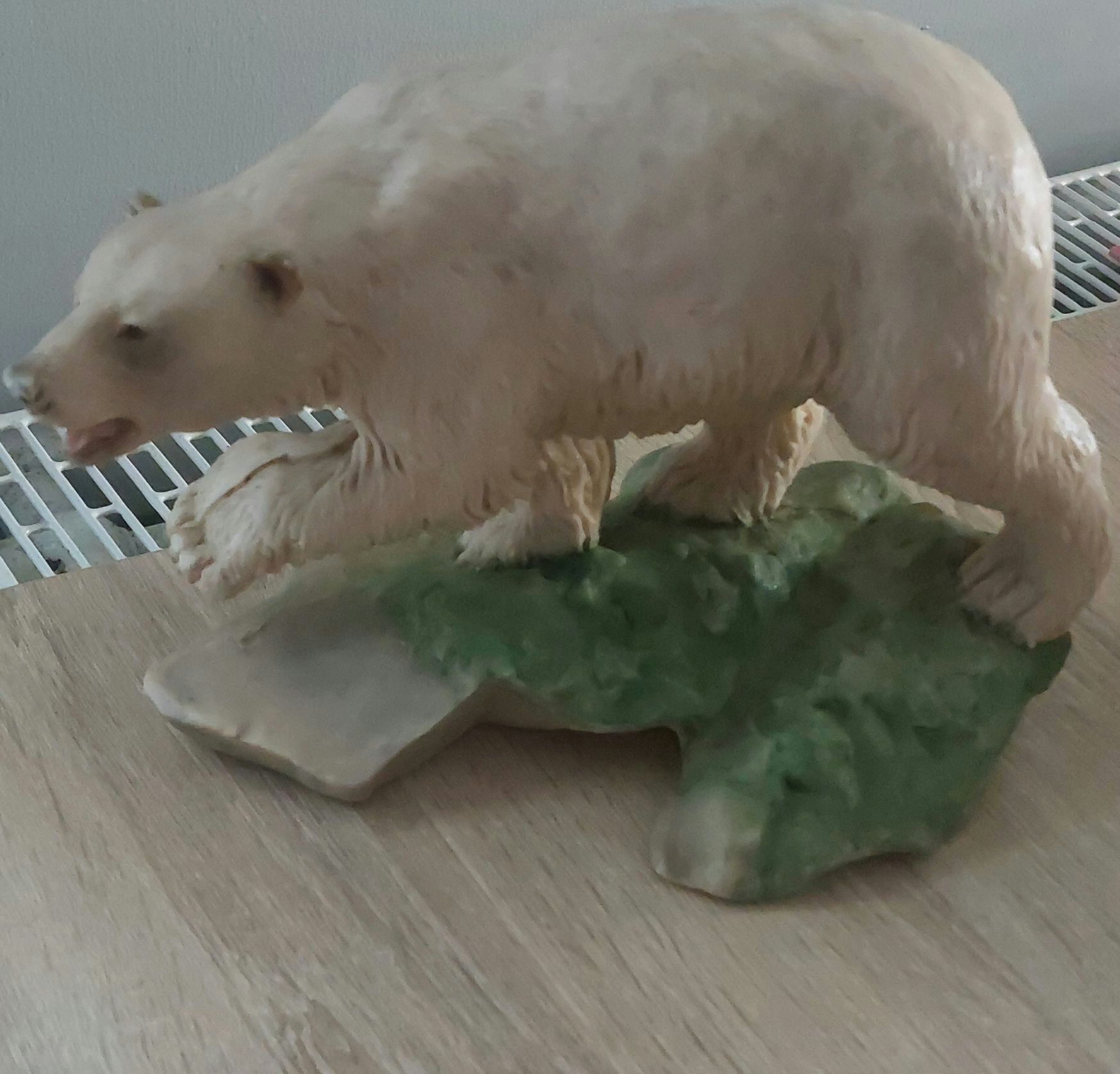 Rzeźba niedźwiedź