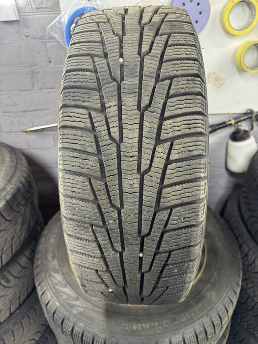 Продам комплект коліс 215/60/16 5-112