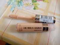 Rimmel Multi-tasker Korektor Do Twarzy I Pod Oczy 30 Light Lekki 8 G