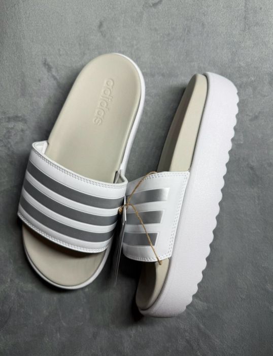 Klapki Adidas Addilette platform