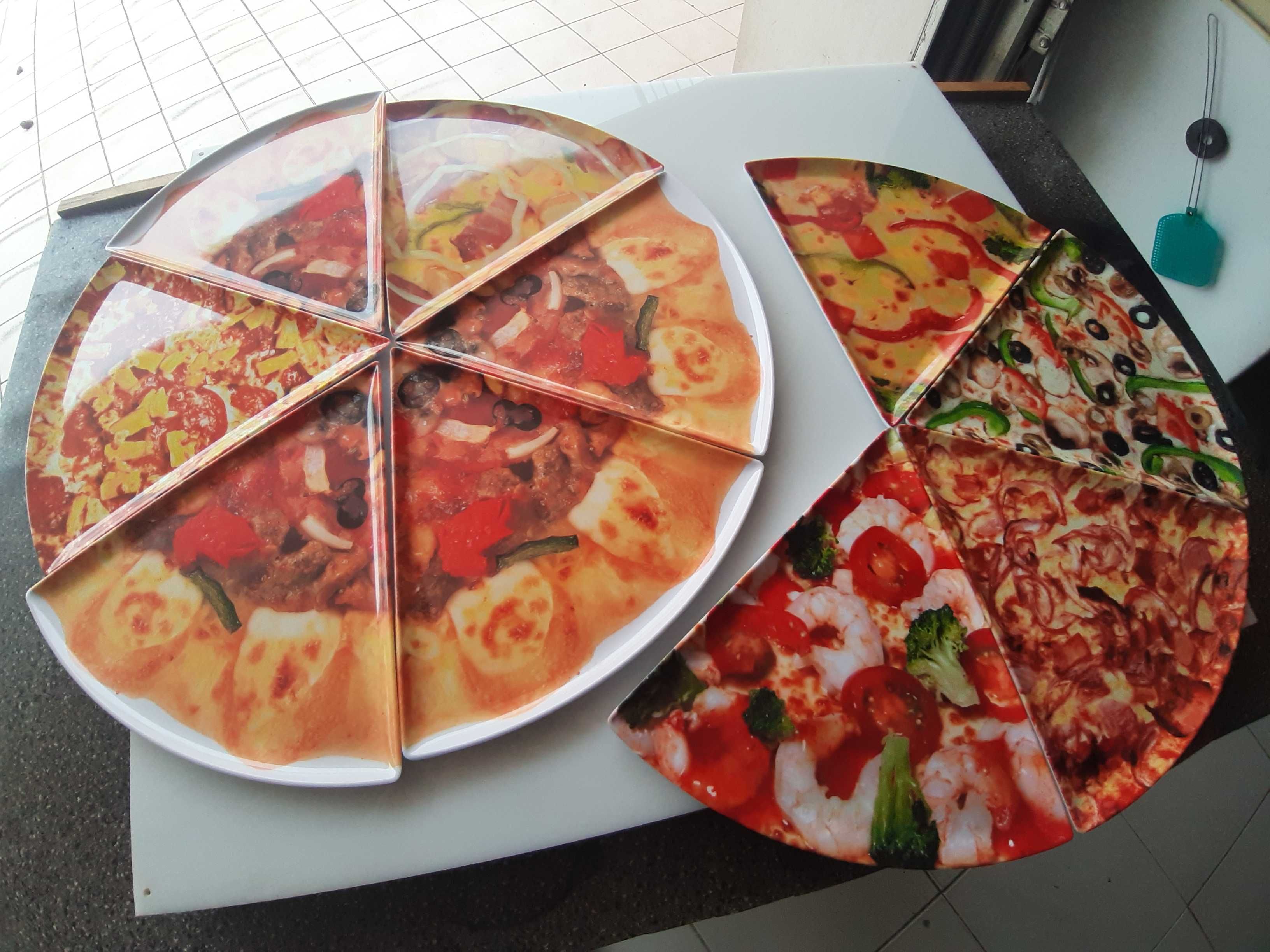 10 pratos acrílicos triangulares próprios para fatias de pizza