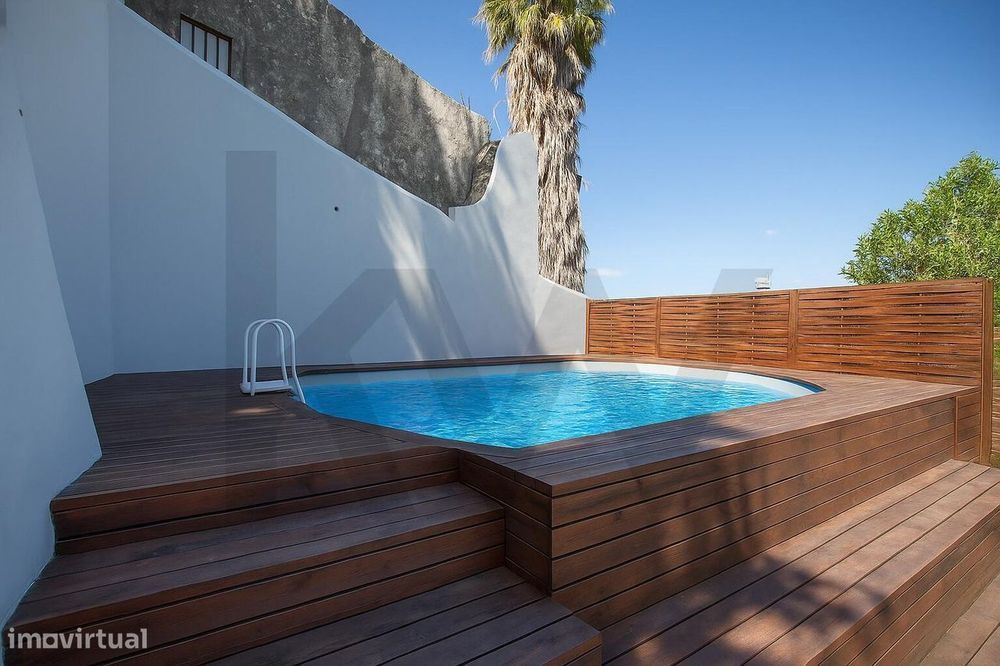 T2 Exclusivo com Jardim Privativo e Piscina – Elegância e Conforto no