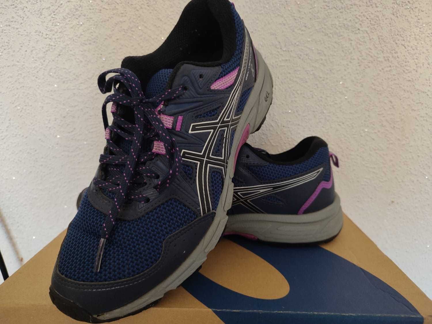 Жіночі кросівки, оригінал Asics Gel-Venture 8