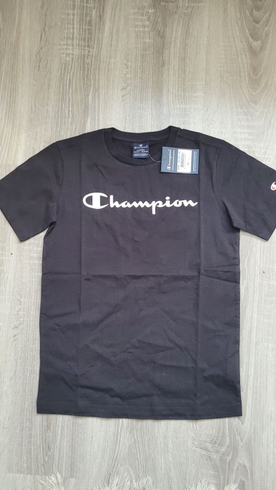 Champion nowy t shirt na ok 152