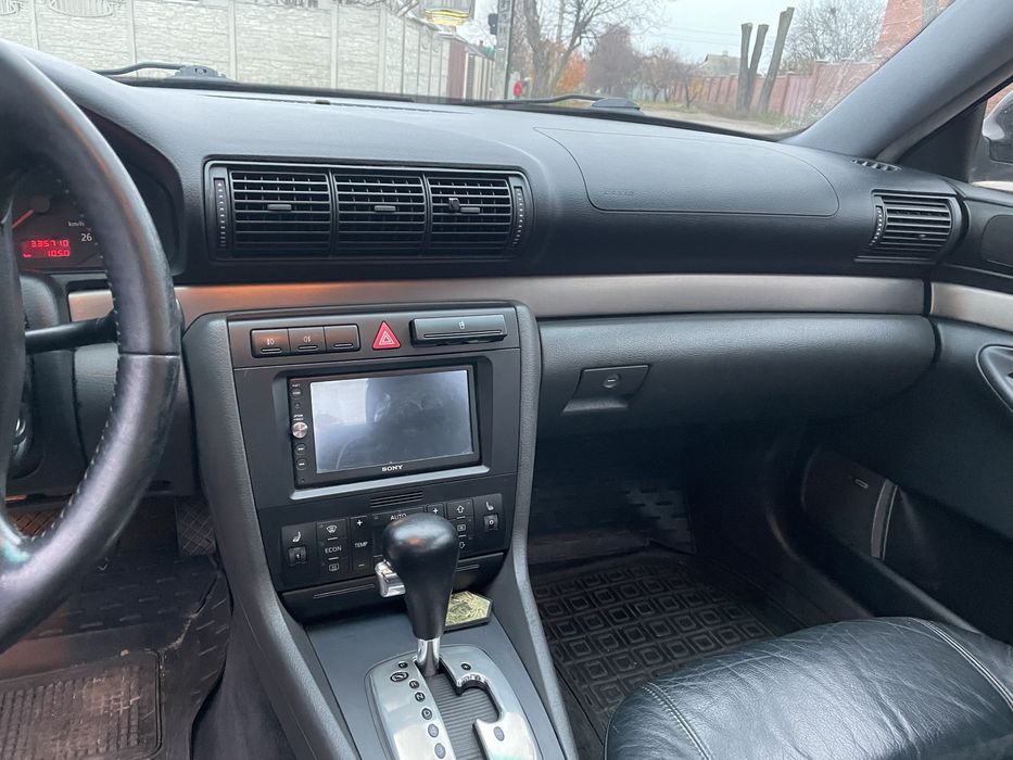 Audi A4 Автомат 2.4 v6