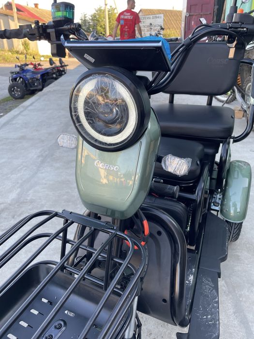 Доставка безкоштовна Трицикл Акумуляторний Corso forte їdemo