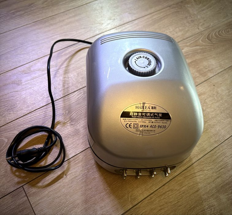 Napowietrzacz, pompa Hailea Aco 9630 do akwarium 8 wejść