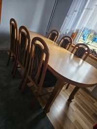 Duży stół z 6 krzesłami
