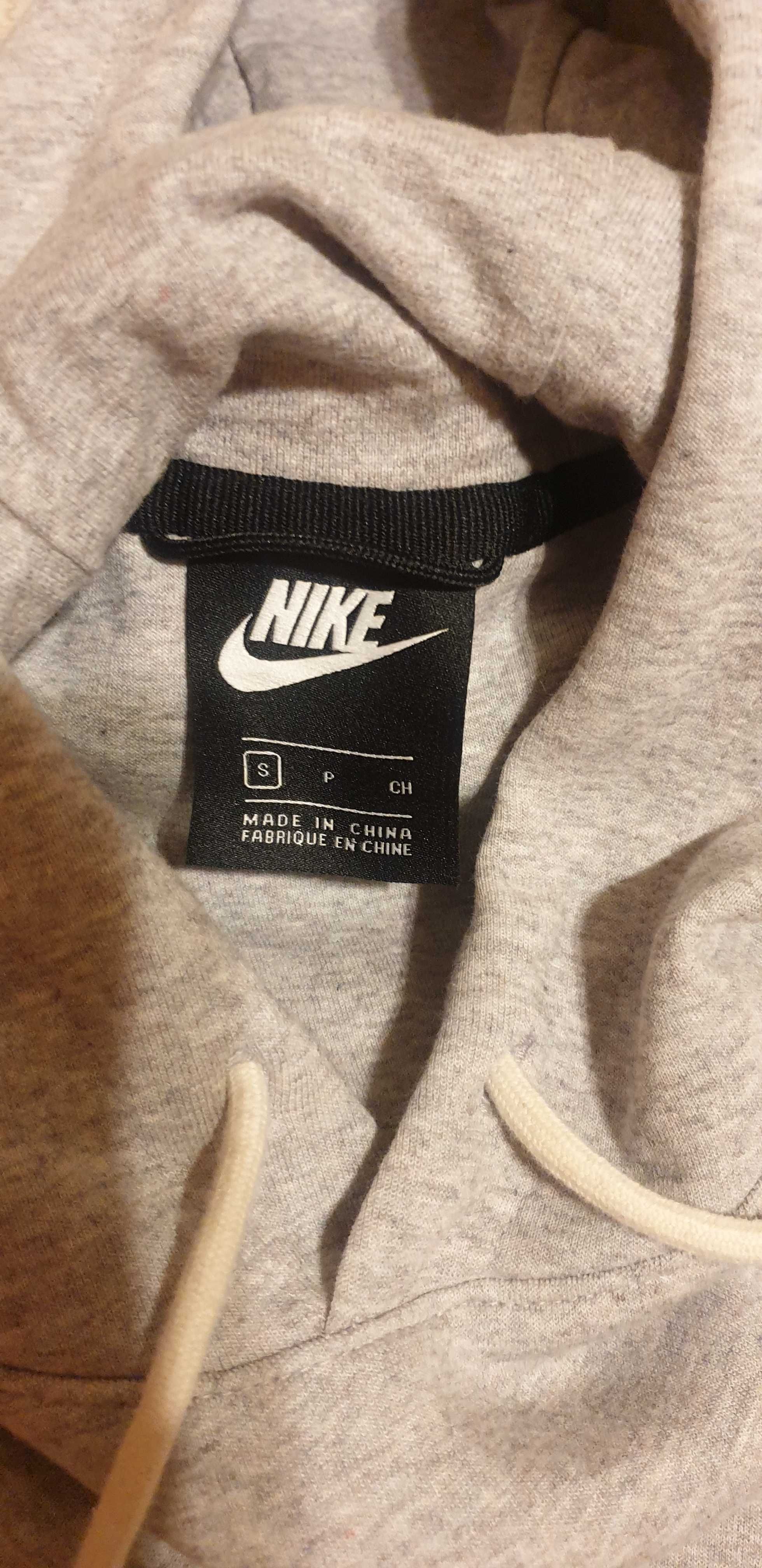 Bluza kangurka Nike !
