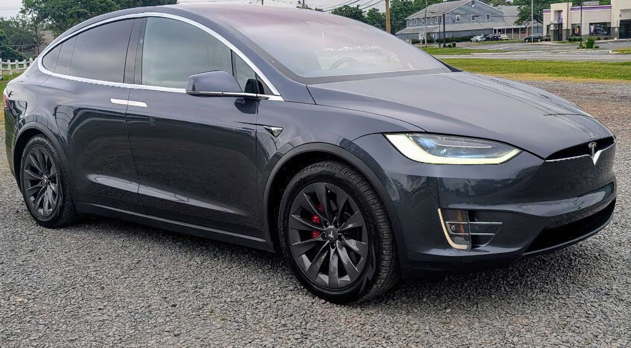Tesla Model X P100D 2018