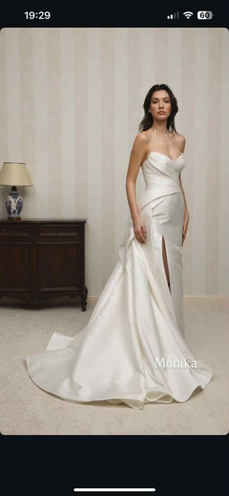 Suknia ślubna minimalistyczna