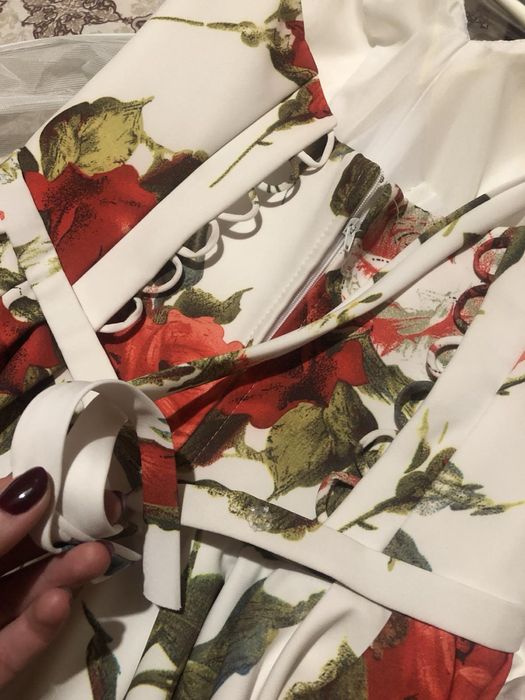 Сукня на свято,неймовірно красива