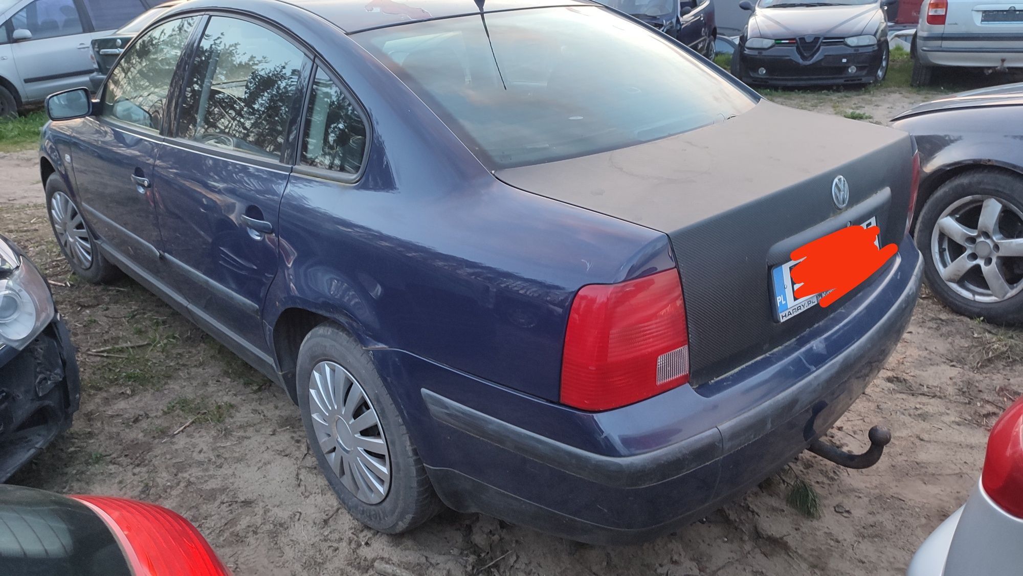 Passat B5 LA5E 1.8 APT maska zderzak błotnik drzwi lampa silnik i inne