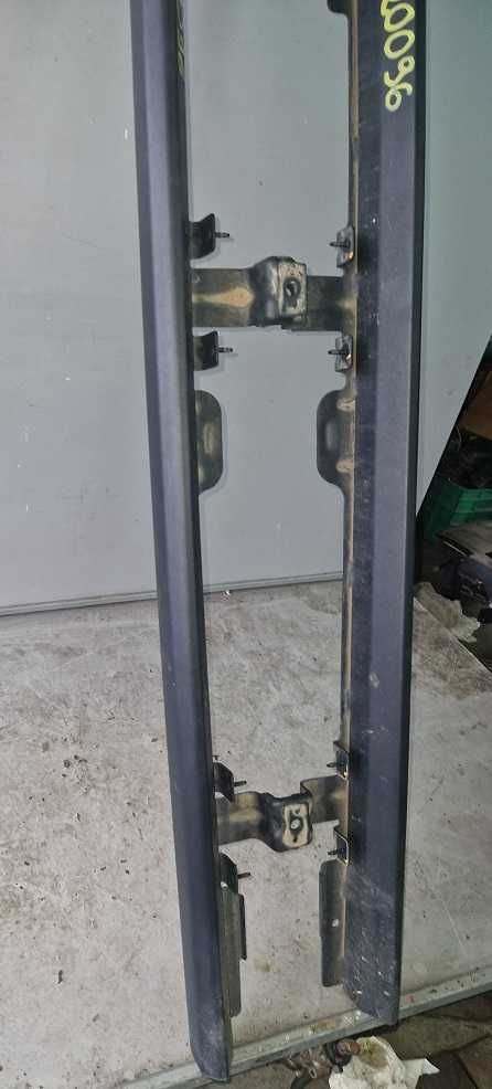 Jeep Wrangler JL Rubicon Stopnie Progi Metalowe Prawy Lewy