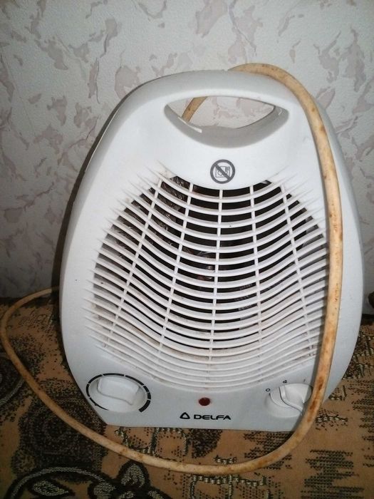 бытовой тепловентилятор (обогреватель) DELFA DHF-1901 2000 Вт дуйка