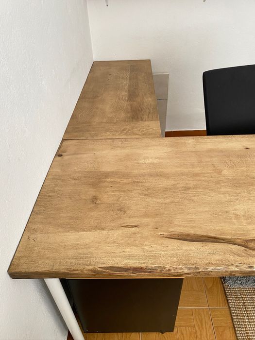 Secretária / Mesa de Escritório em Madeira Maciça – Personalizada