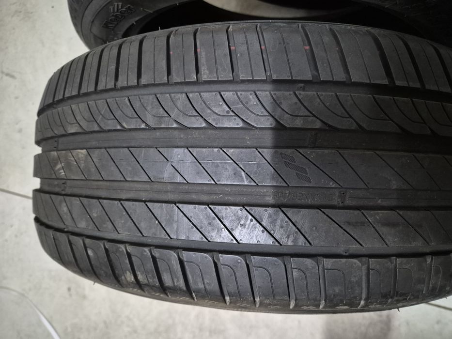 Pneus 225/45/17 em muito bom estado
