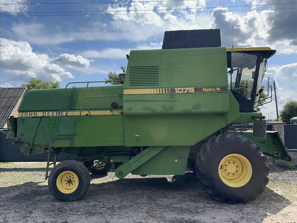 Комбайн john deere 1075 Hydro/4