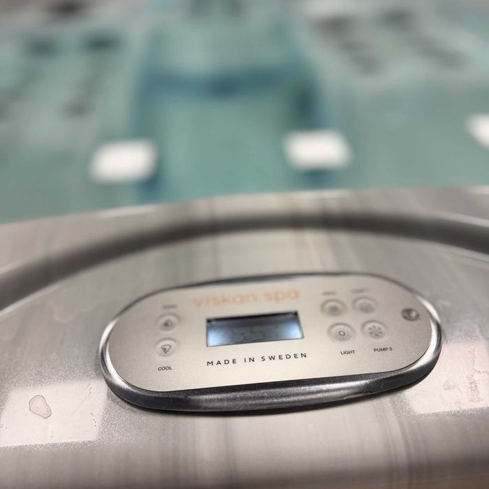 Wanna Jacuzzi Viskan STJARNO – Luksusowy hydromasaż dla 6 osób 36 dysz