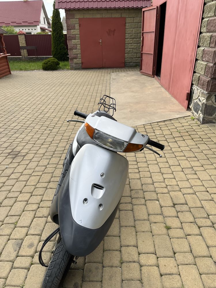 Suzuki lets 2.