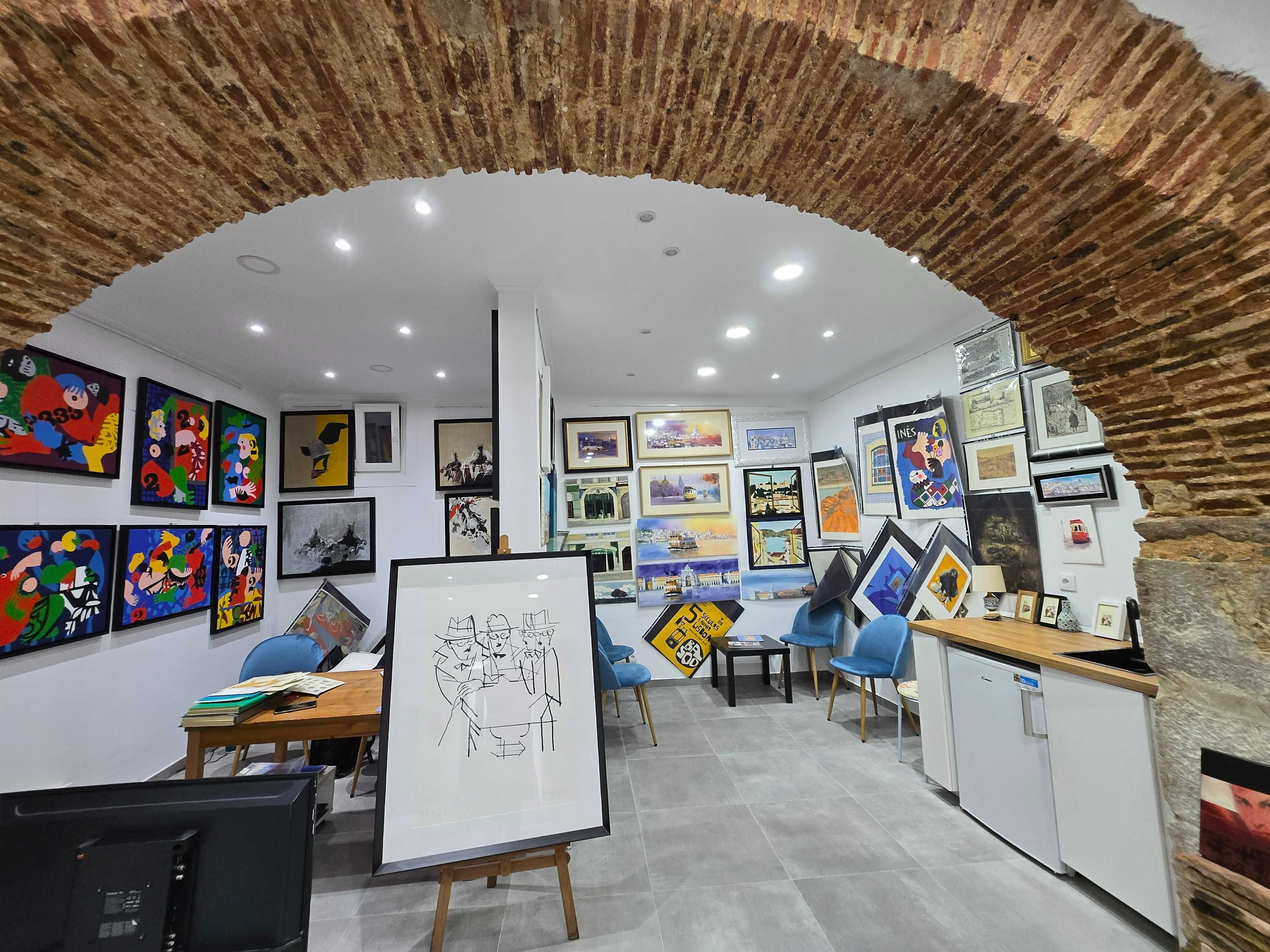 Galeria/Loja/Atelier/ Escritório no centro de Lisboa - Chiado e Camões