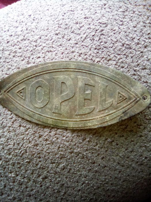 Stary Znaczek emblemat  OPEL