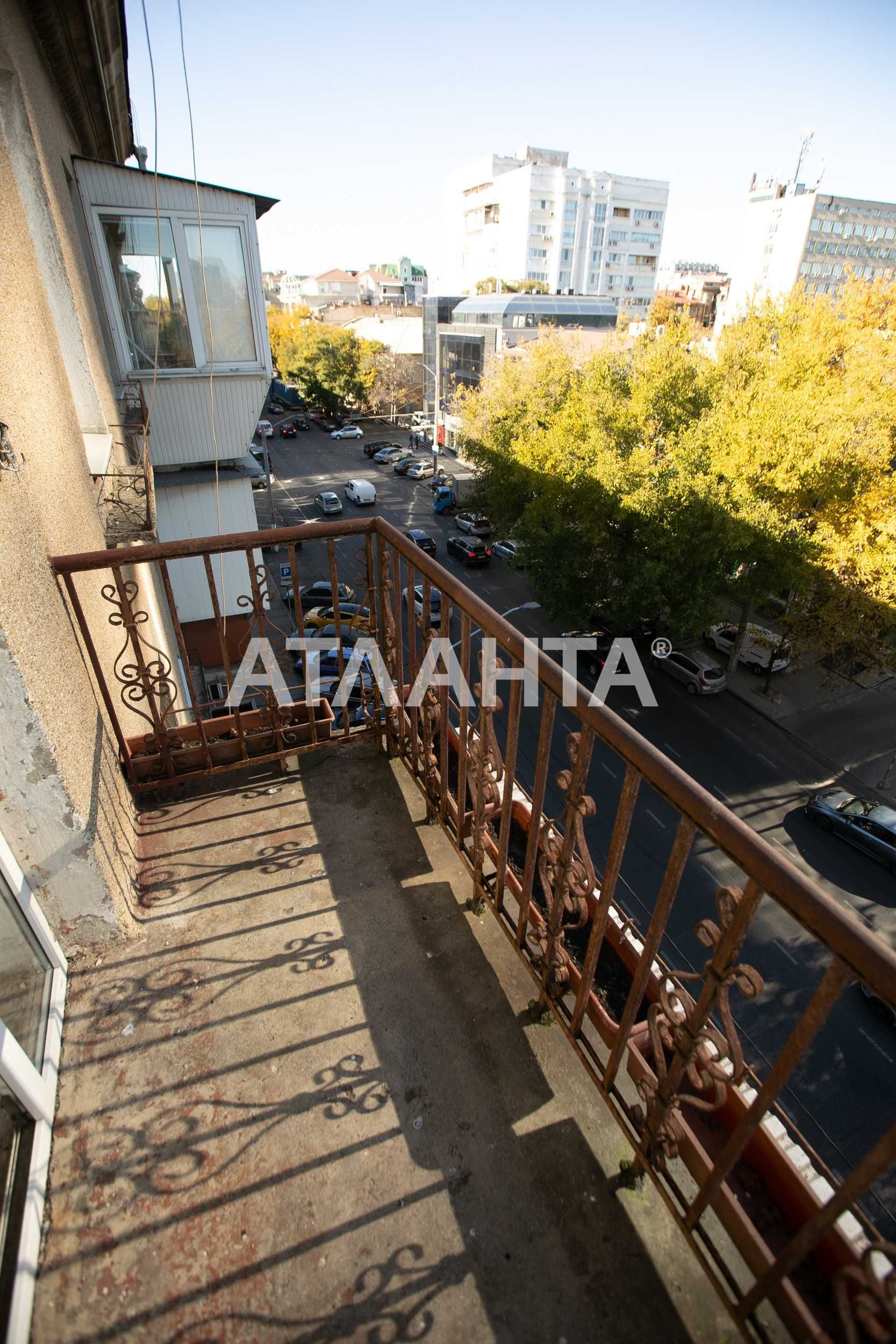 Продам 2-комнатную Сталинку в Центре Большая Арнаутская Место для авто