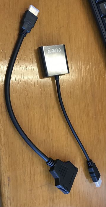 Cabo adaptador RGB / VGA para USB C / HDMI e duplo HDMI