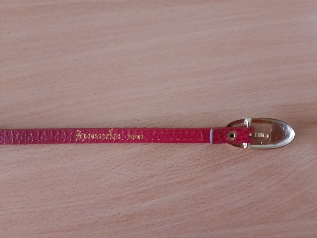 PASEK czerwony ze złotymi elementami, wąski, Accessorize, do sukienki