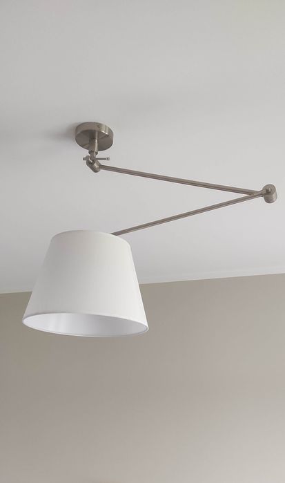 Lampa na wysięgniku, regulowana nad stół