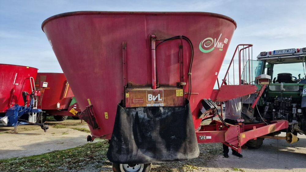 inny BVL V MIX 12  paszowóz