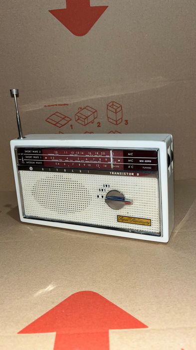 Hitachi WH-859D retro