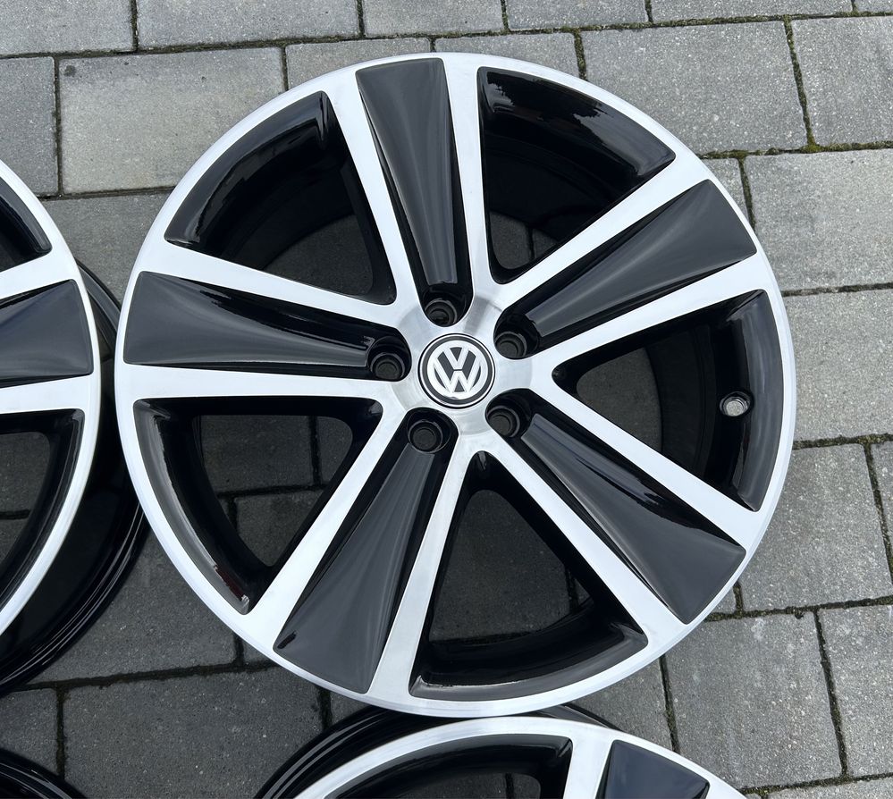 Oryginalne Felgi Volkswagen 17" 5x100 Polo T-cross Golf Rapid Fabia