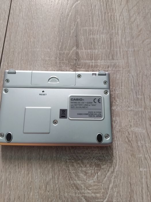 Електронний перекладач CASIO EW-G100