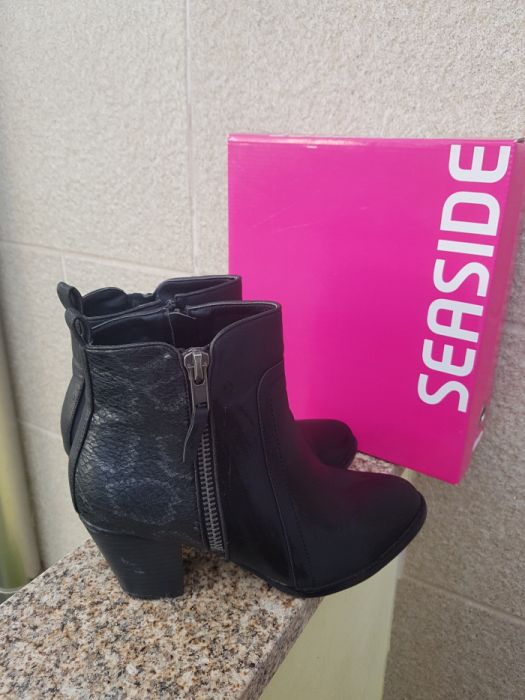 Botins Seaside c/Padrão Cobra NOVO - portes grátis