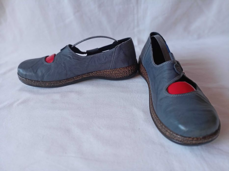 Loretta półbuty roz. 41 - dł. wkł.26,4 cm- skóra- super stan.