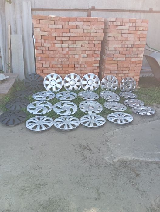 Продам колпаки размеры разные