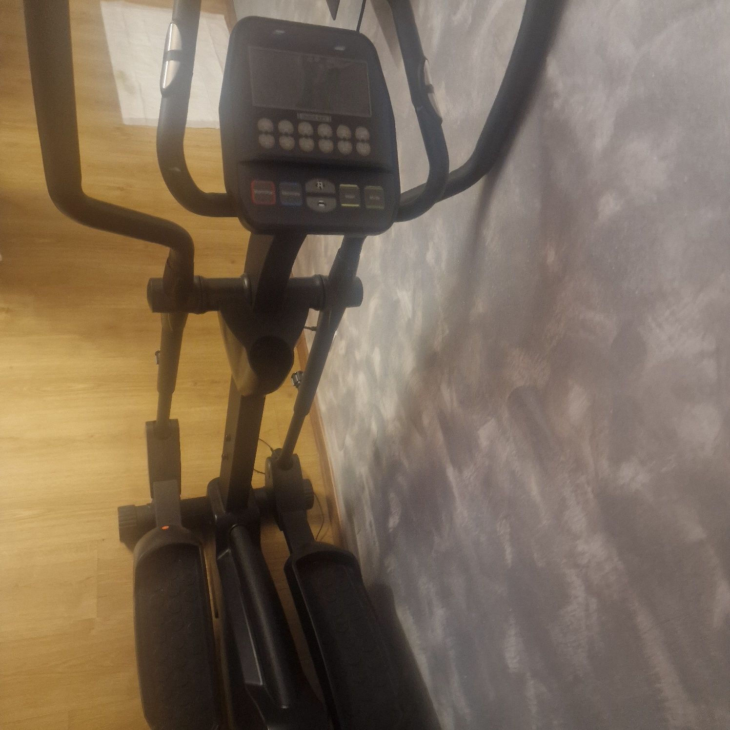 Orbitrek cardiostrong EX40