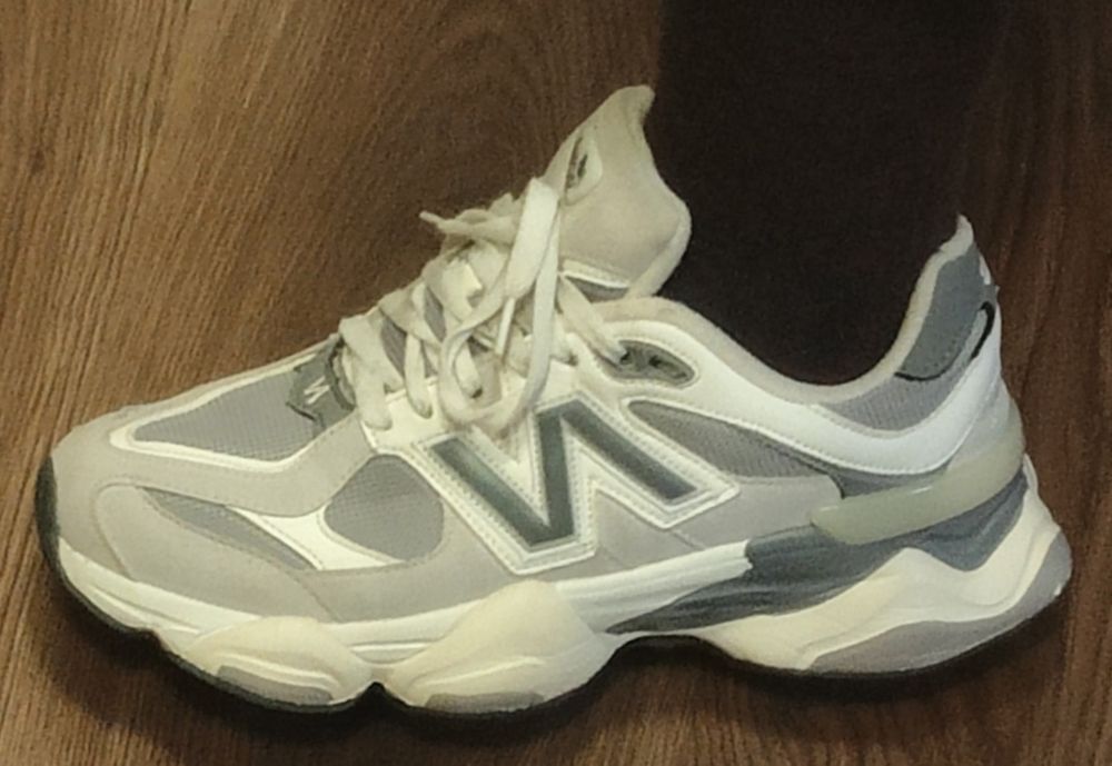 Оригінальні Кросівки New Balance 9060 Flared Casual Drill Drip Y2K