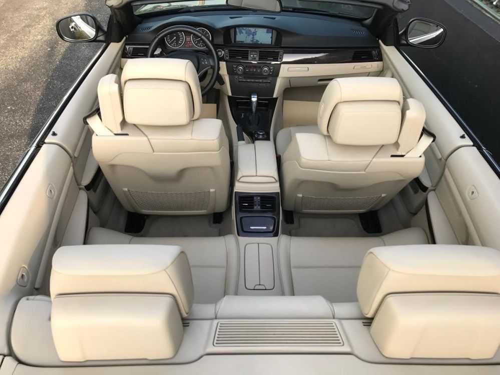 BMW Cabriolet 325i Gasoline 2011