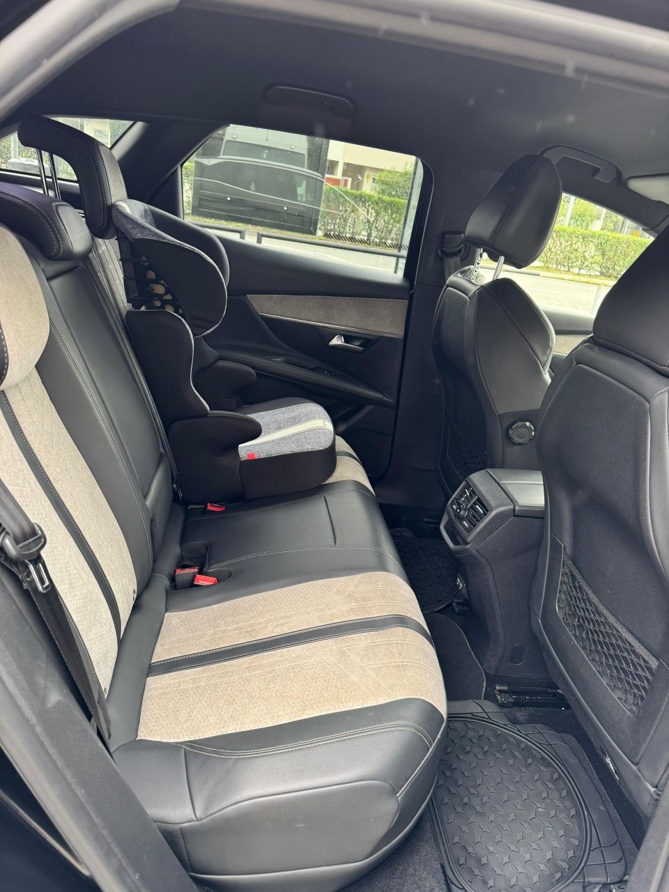 Peugeot 3008 1.6 Hybrid EAT8