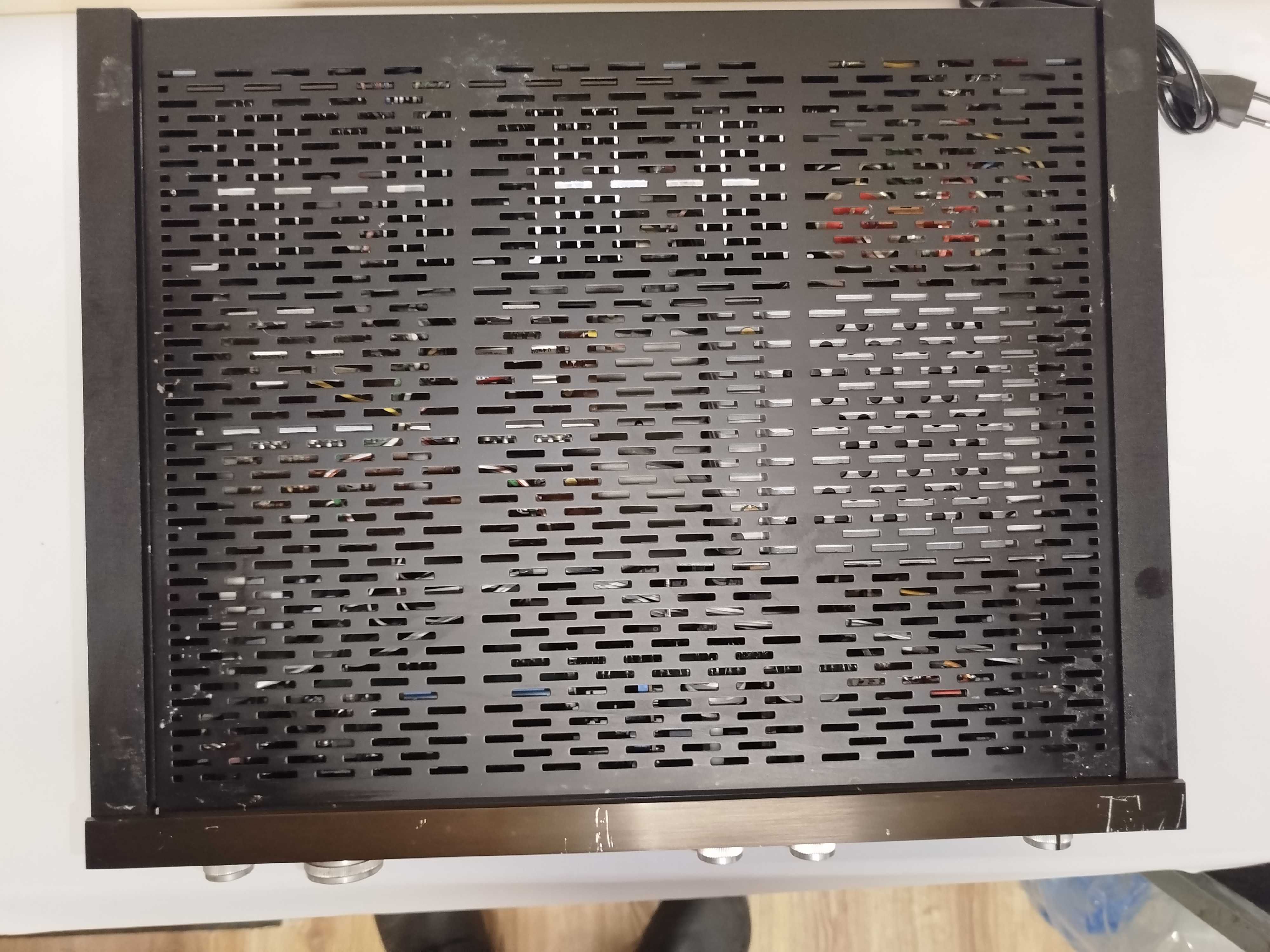 Wzmacniacz DUAL CV1600 w stanie bardzo ładnym